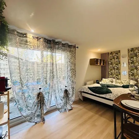 Casa Tropical Apartment Les Ponts-de-Ce