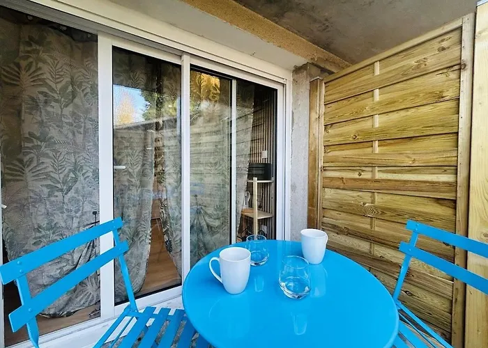 Casa Tropical Apartment Les Ponts-de-Ce